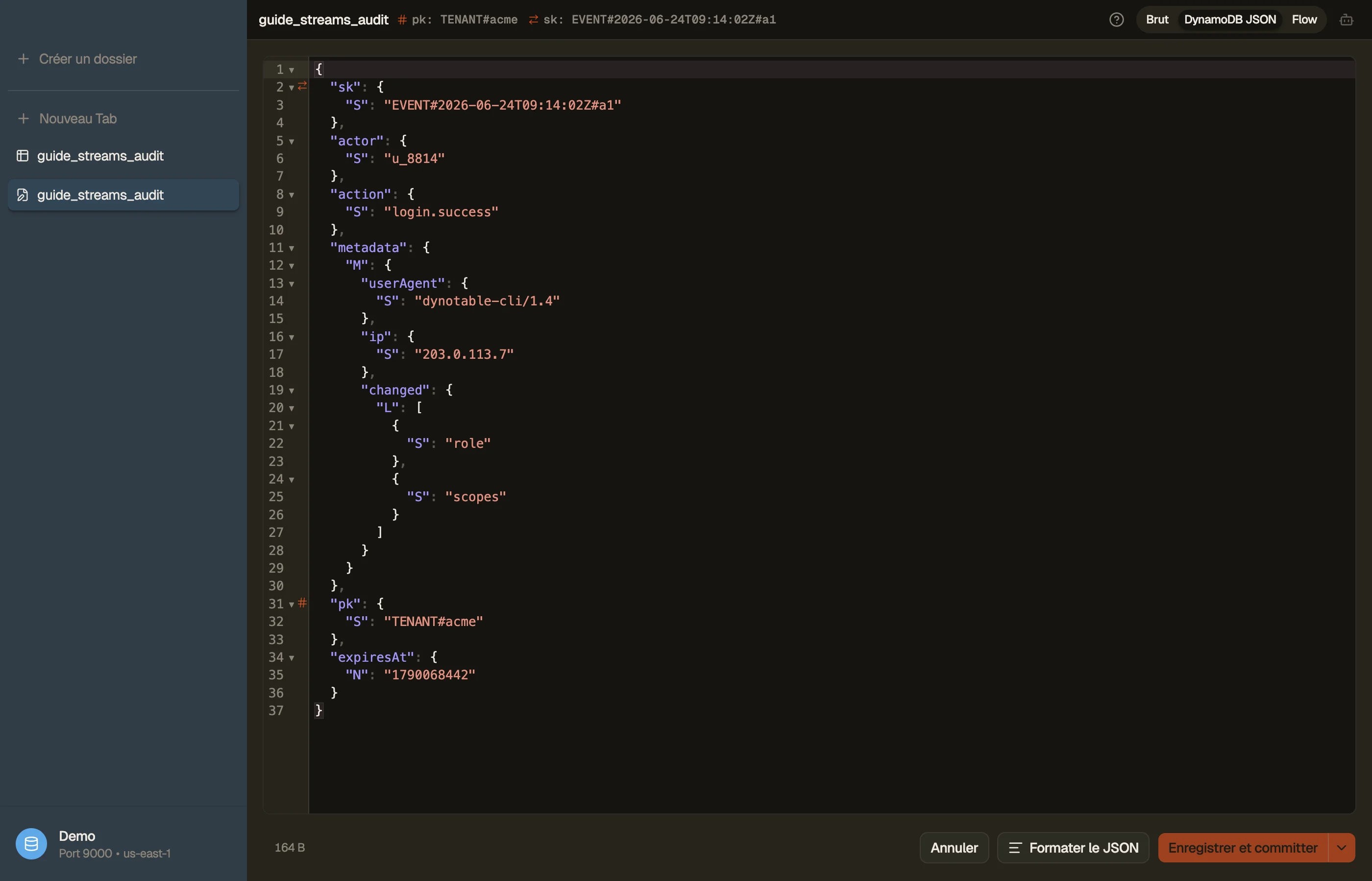 Inspection d'un item d'événement d'audit dans DynoTable pour modéliser l'enregistrement de stream NEW_IMAGE que son consommateur Lambda recevra.