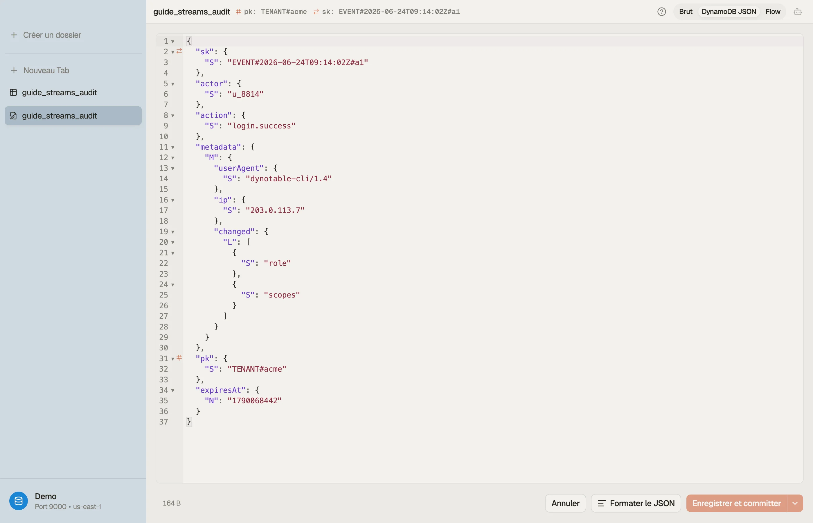 Inspection d'un item d'événement d'audit dans DynoTable pour modéliser l'enregistrement de stream NEW_IMAGE que son consommateur Lambda recevra.