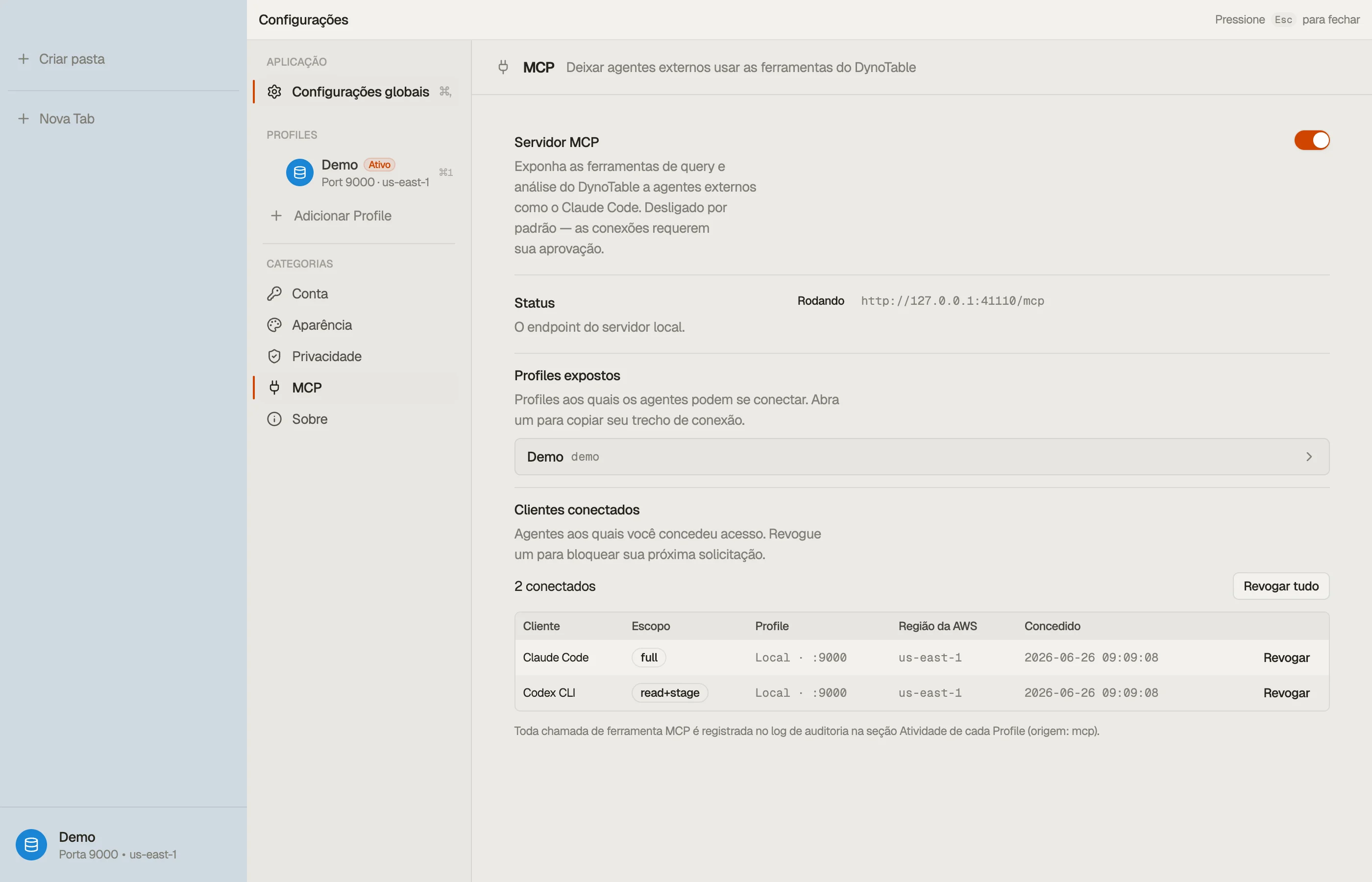 Configurações → Servidor MCP: o servidor rodando em uma porta loopback local, com a lista de clientes conectados e seus níveis de acesso.